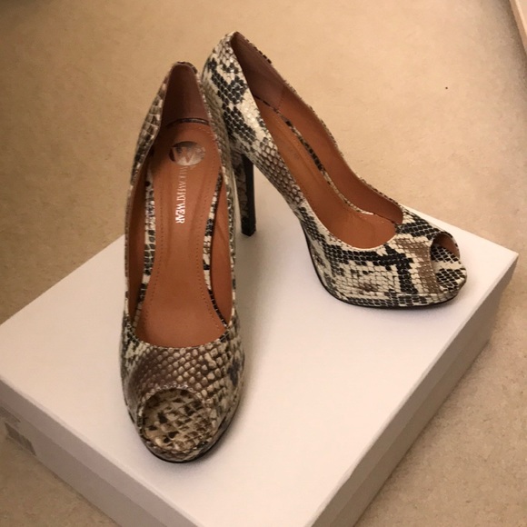 Animal Print Shoes - Picture 1 of 2